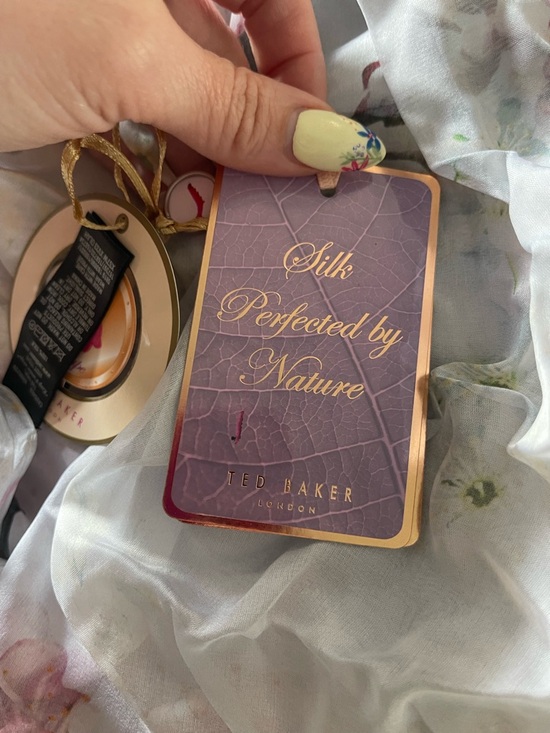 Ted Baker White and Pink Floral Lightweight Scarf - Picture 2 of 4